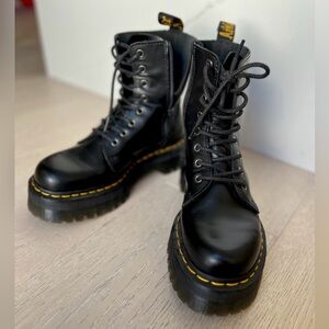Size 8 Doc Marten Jadons
